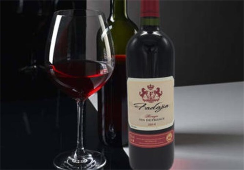 奔卡酒業(yè) 品質(zhì)與創(chuàng)新的匠心傳承